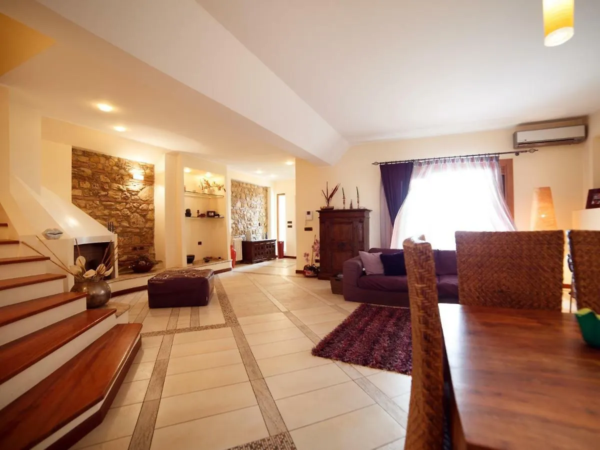 Holiday home Villa Anna Santa Teresa Di Riva