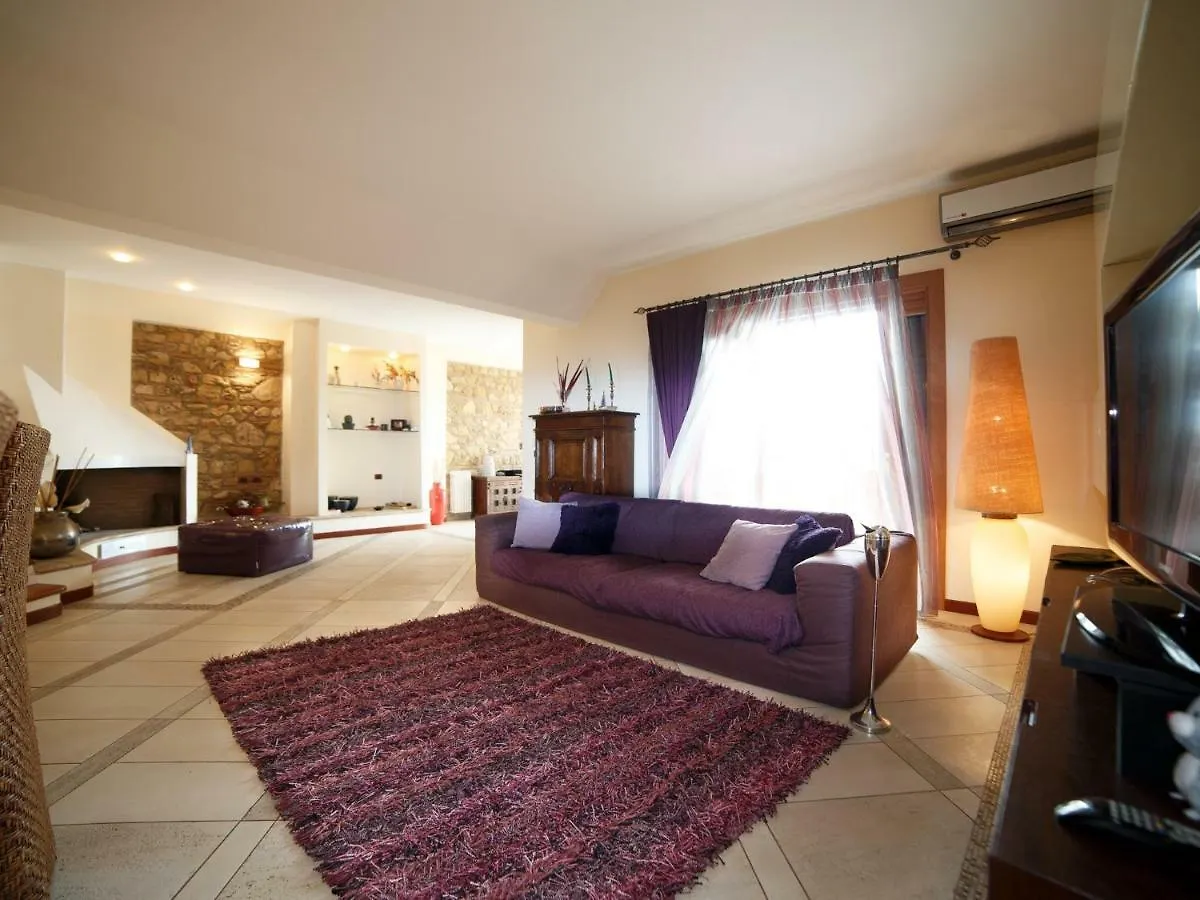 Holiday home Villa Anna Santa Teresa Di Riva Italy