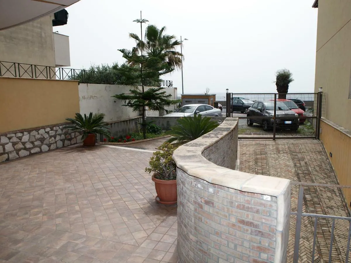 Holiday home Villa Anna Santa Teresa Di Riva